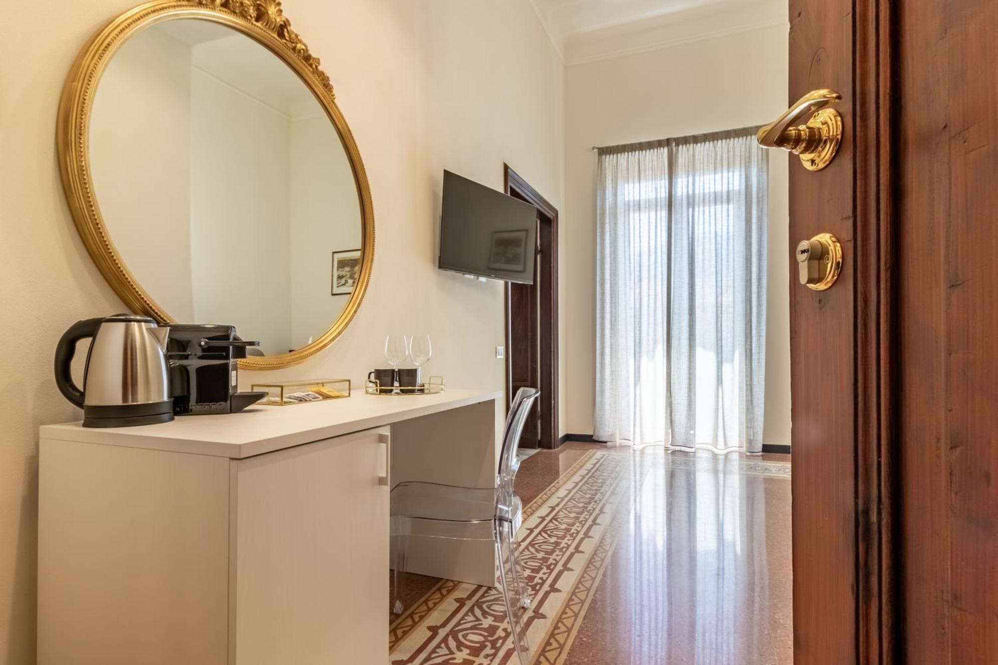 Oldoini Luxury Apartment And Suites ลาสเปเซีย ภายนอก รูปภาพ