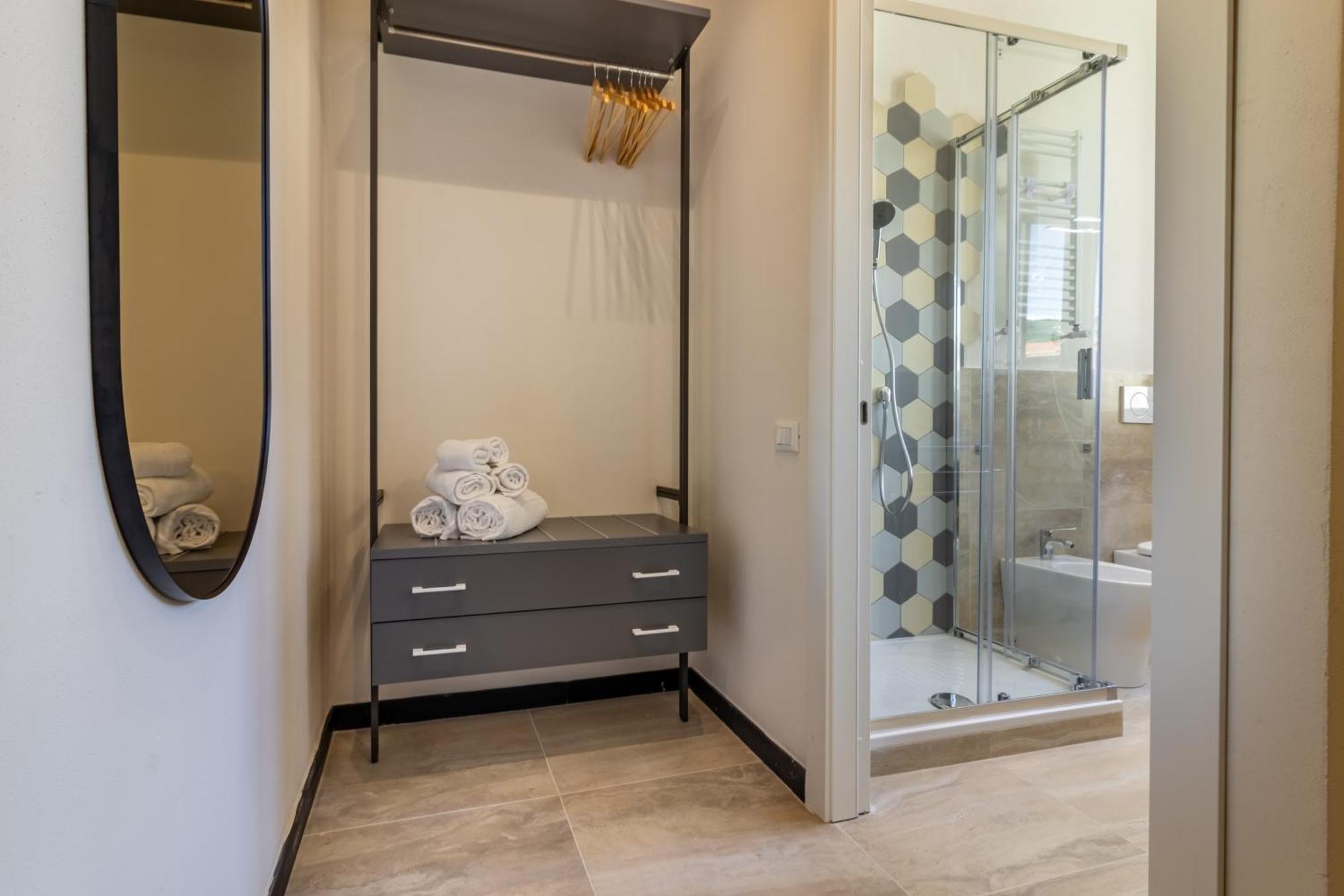 Oldoini Luxury Apartment And Suites ลาสเปเซีย ภายนอก รูปภาพ